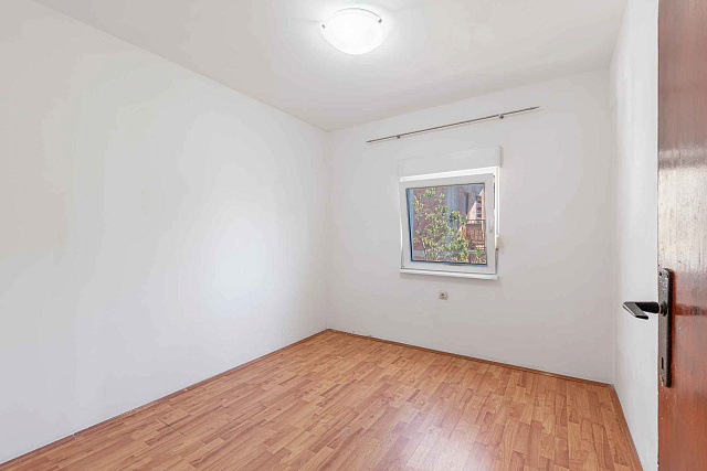 Haus mit Meer- und Bergblick in Sutomore — 110 m², Grundstück 150 m² — photo 6